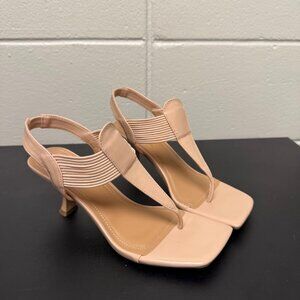 NWOT Rouge Helium Cream Colored Heels